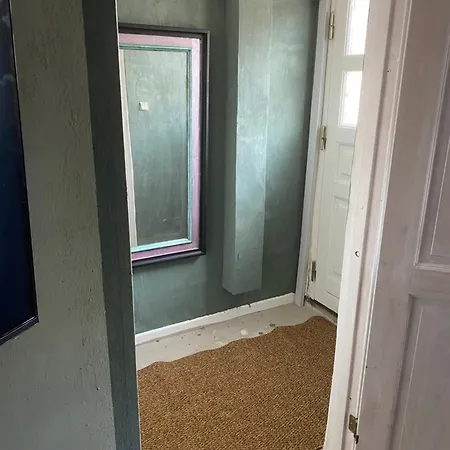 Small And Cozy Appartement